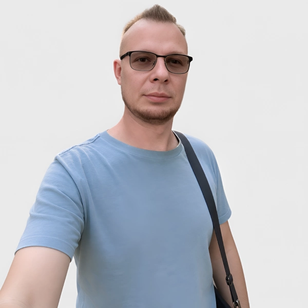 Виталий Хлыстов